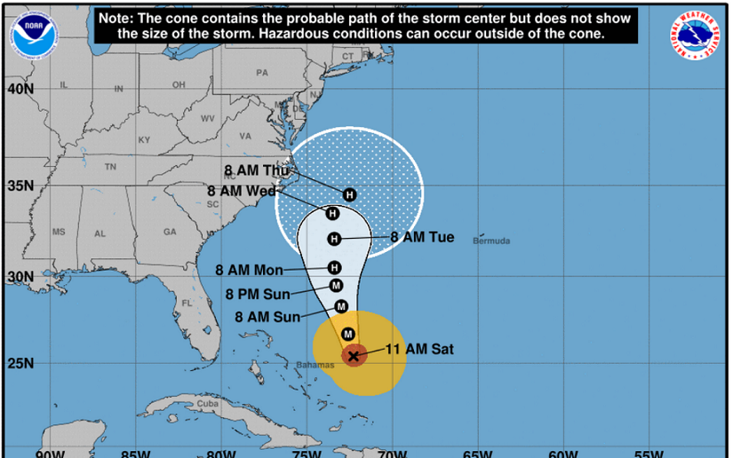Lee puede llegar a huracán este fin de semana y María se aleja de tierra