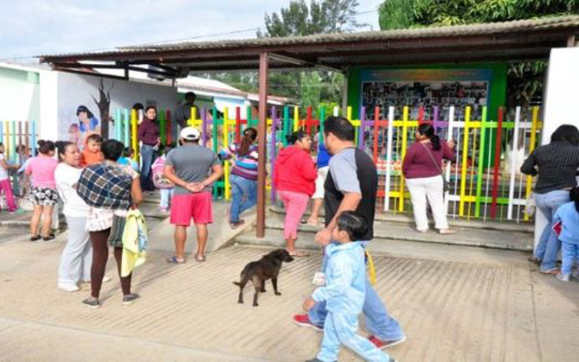 Más de 3.000 escuelas reabren sus puertas en México tras sismos
