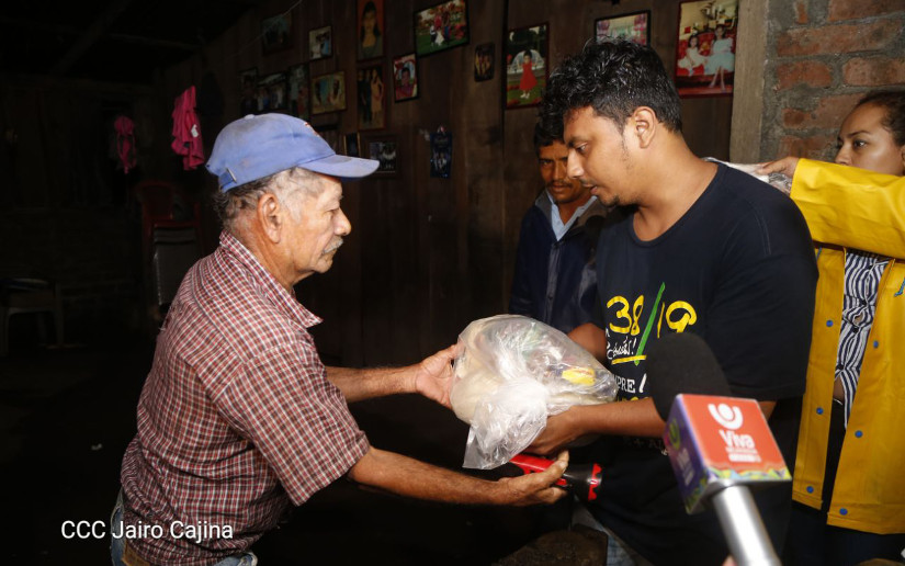 Gobierno envía paquetes de alimentos a familias de Rivas afectadas por lluvias   