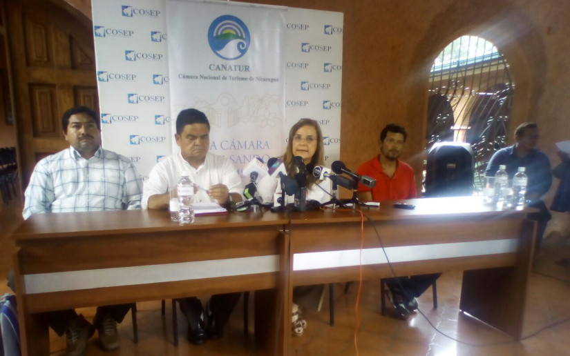 Canatur anuncia proyecto de  manejo responsable y sostenible de los residuos en Poneloya y Las Peñitas