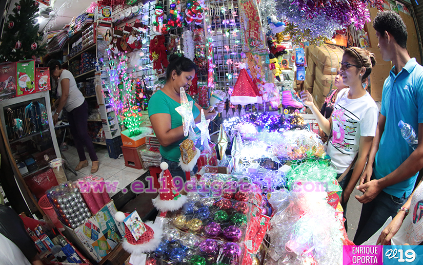 Aires navideños en el mercado oriental