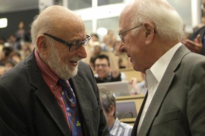 Premian con Nobel de Física a los padres del Bosón de Higgs