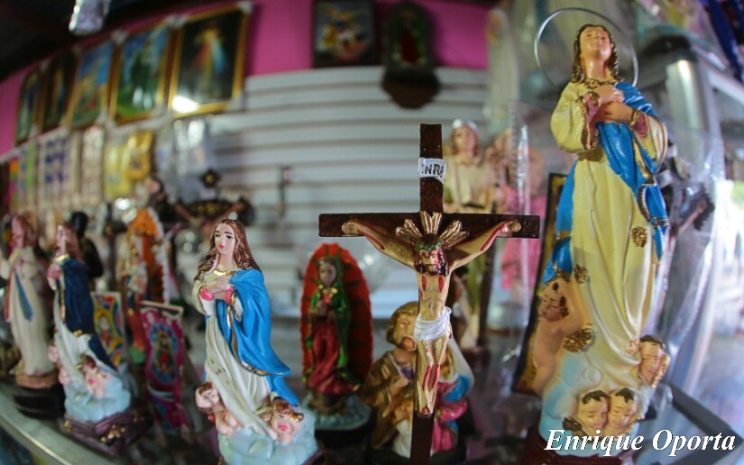 Lugares donde puede comprar imágenes de la Virgen María