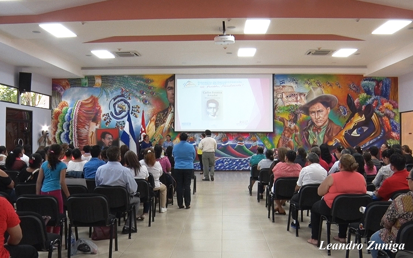    Bibliotecarios comprometidos con el legado del Comandante Carlos Fonseca Amador
