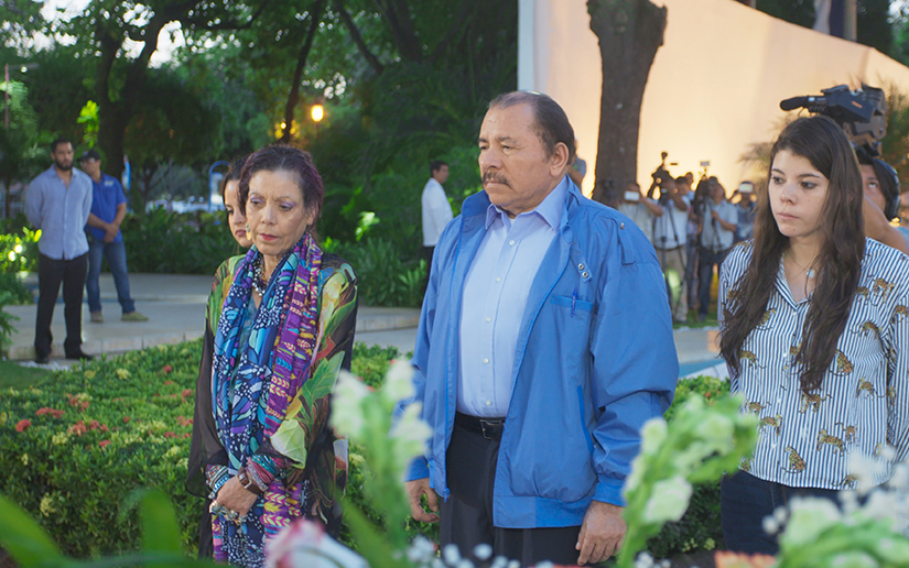 Daniel y Rosario rinden homenaje al Comandante Carlos Fonseca Amador