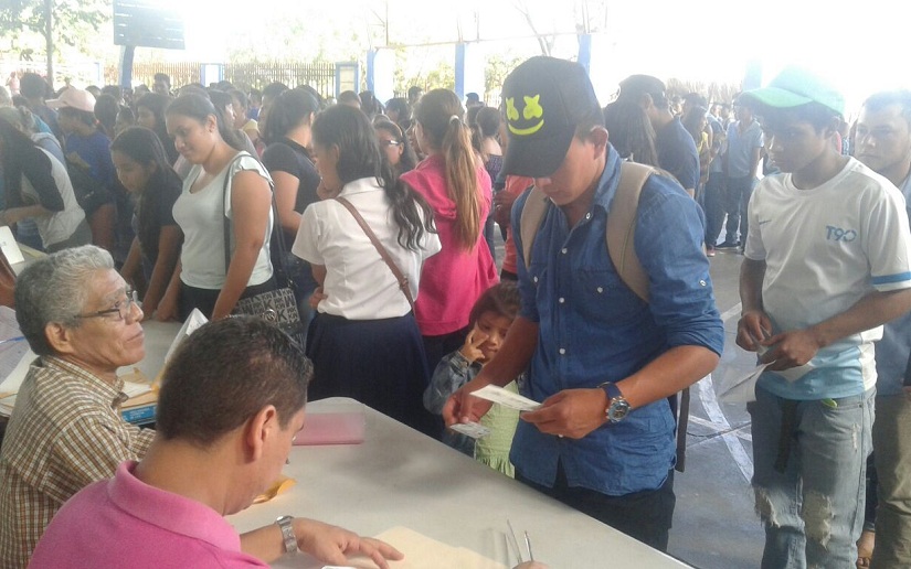 Estudiantes de Matagalpa reciben el Bono Complementario de Bachiller