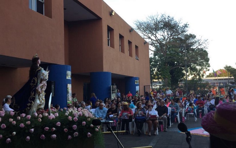 Embajada de Nicaragua en El Salvador celebra a María
