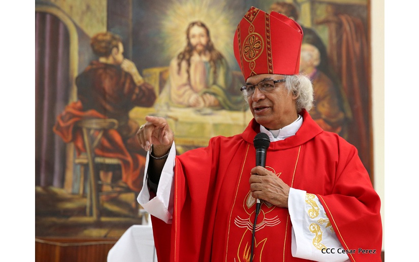 Cardenal Brenes administra el Sacramento de la Confirmación a más jóvenes