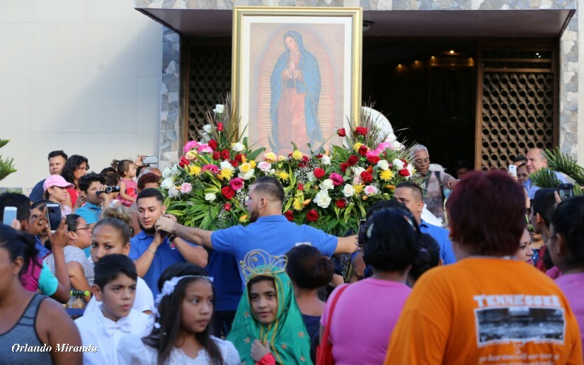 La Virgen Morena recorre calles de Monseñor Lezcano