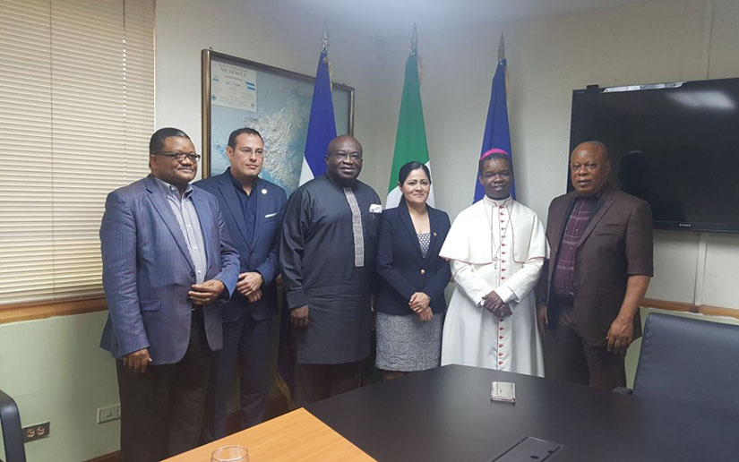 Cancillería de Nicaragua recibe visita de gobernador del estado de Abia, en Nigeria, y del Nuncio Fortunatus
