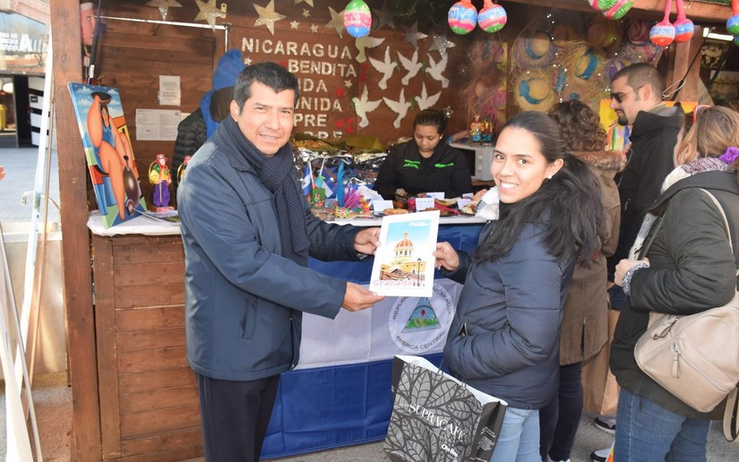 Nicaragua destaca en Madrid con su exposición en la III Navideña Feria Internacional de las Culturas