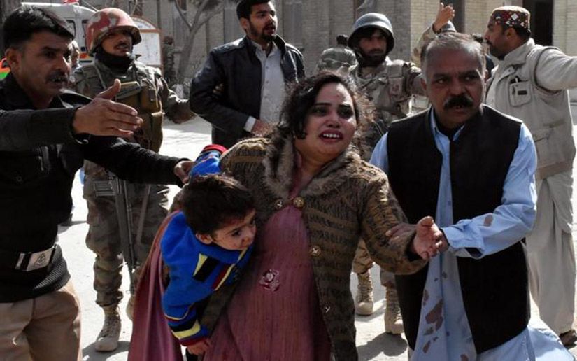 Al menos 10 muertos y 30 heridos en un ataque con explosivos contra una iglesia metodista en Pakistán