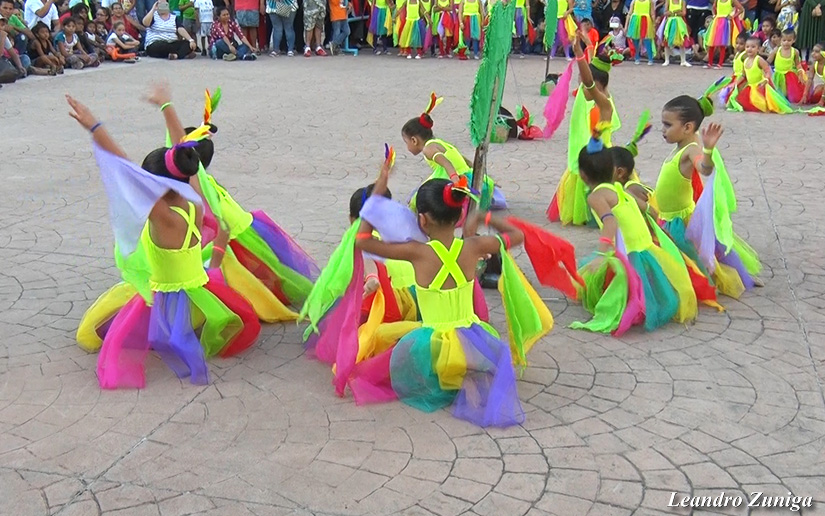 Capitalinos abarrotan Anfiteatro Tomás Borge durante presentación de danza folclórica 
