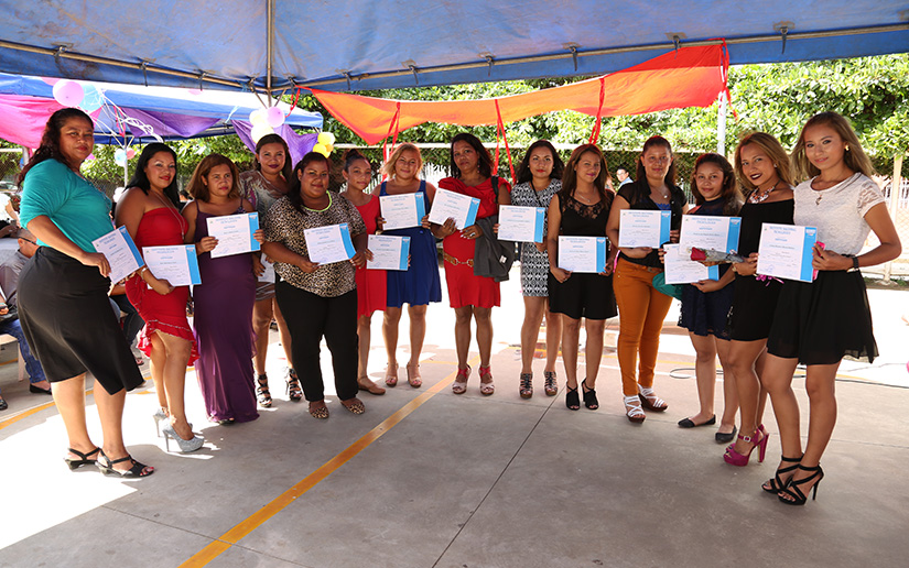 Culminan con éxito cursos de las Escuelas Municipales de Oficios