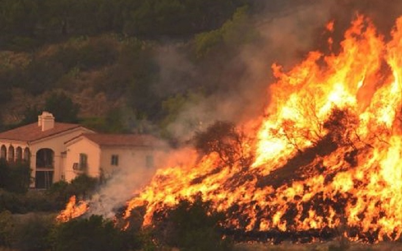 Incendio Thomas se convierte en el más grande de California