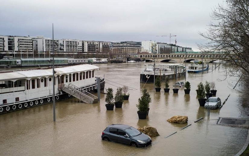 Francia recurre al Ejército por las inundaciones, mientras el Sena sigue subiendo