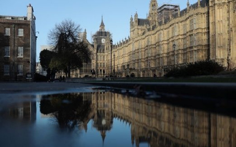 Parlamento británico evalúa cambiar sede de Westminster
