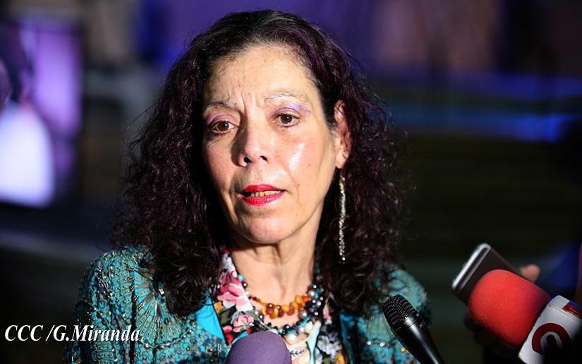 Rosario después de entrega de Orden Rubén Darío al pastor David Spencer (24 de Febrero de 2018)