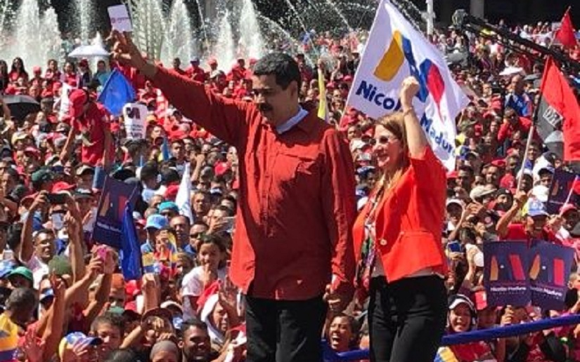 Nicolás Maduro formaliza su candidatura ante el CNE