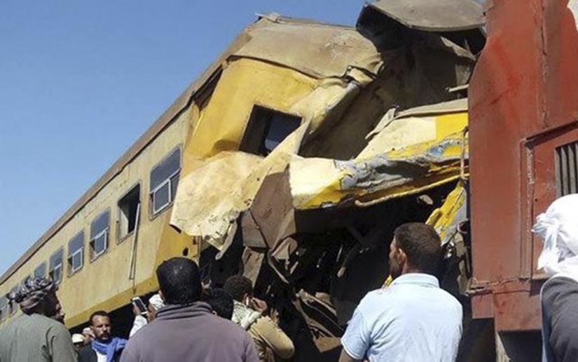Dos trenes chocan en Egipto: 10 muertos y 15 heridos