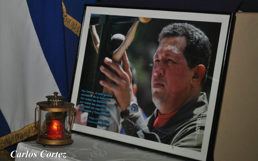 Nicaragüenses celebran misa especial en homenaje al Comandante Eterno