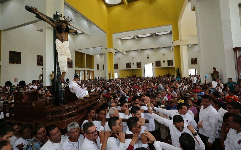 Solemne subida de la Sangre de Cristo en la Catedral de Managua