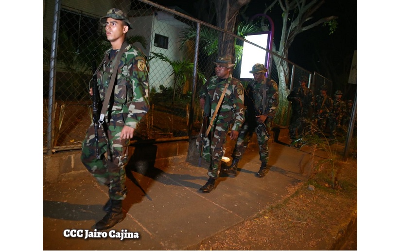 Ejército de Nicaragua resguarda instituciones del pueblo ante vandalismo de grupos criminales de la derecha