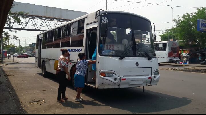 Población repudia quema de unidades de transporte