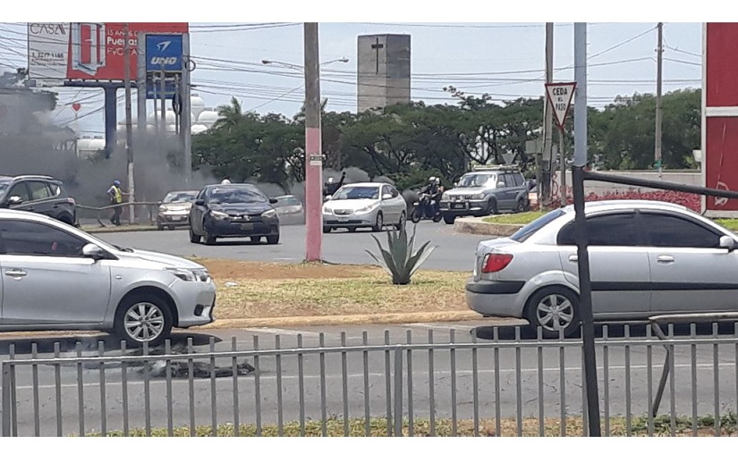 Siguen disturbios en sector de Metrocentro
