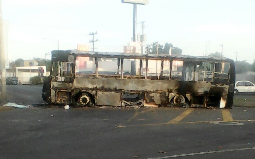 Queman bus de transporte colectivo en Bello Horizonte