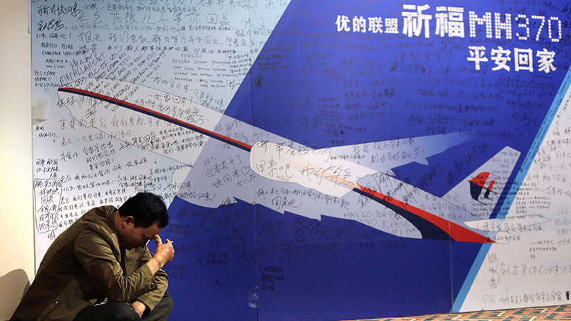 El piloto del MH370 habría estrellado deliberadamente el avión con 239 personas a bordo
