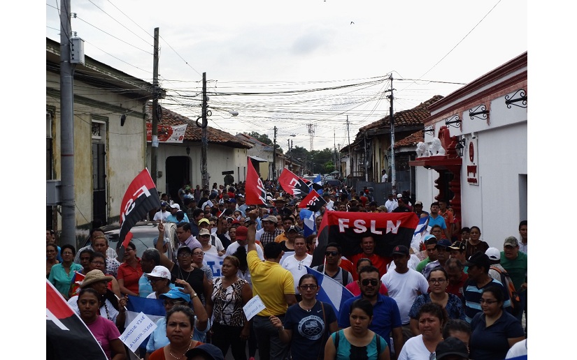 León camina a favor de la Paz y el Diálogo