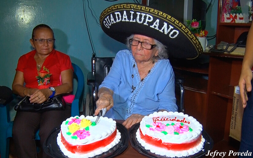 Madres festejadas piden que triunfe la paz