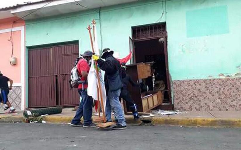 Delincuentes de la derecha saquean Juzgados y delegación del MTI en Jinotepe