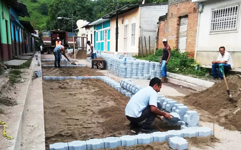 Adoquinan calles en Quilalí