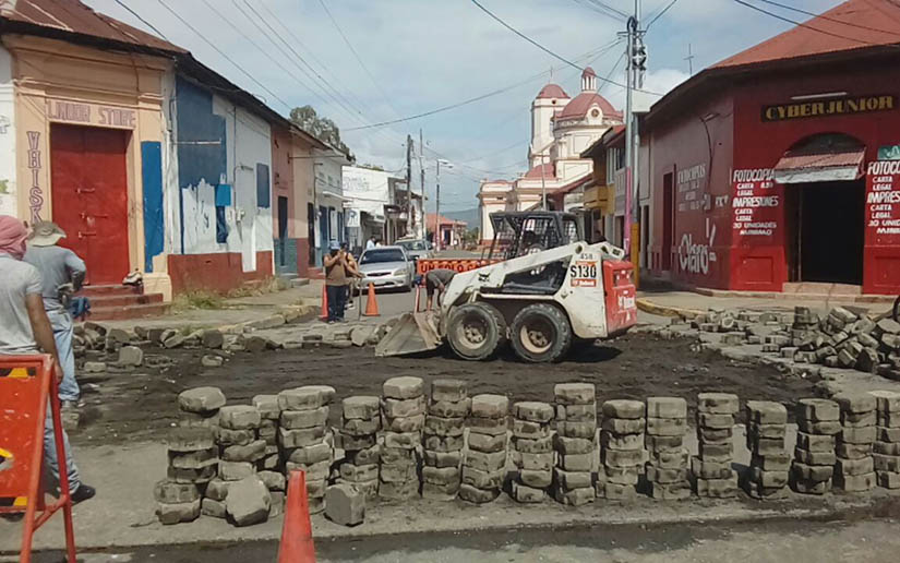 Avanzan labores de reparación y rehabilitación de las calles de Masaya