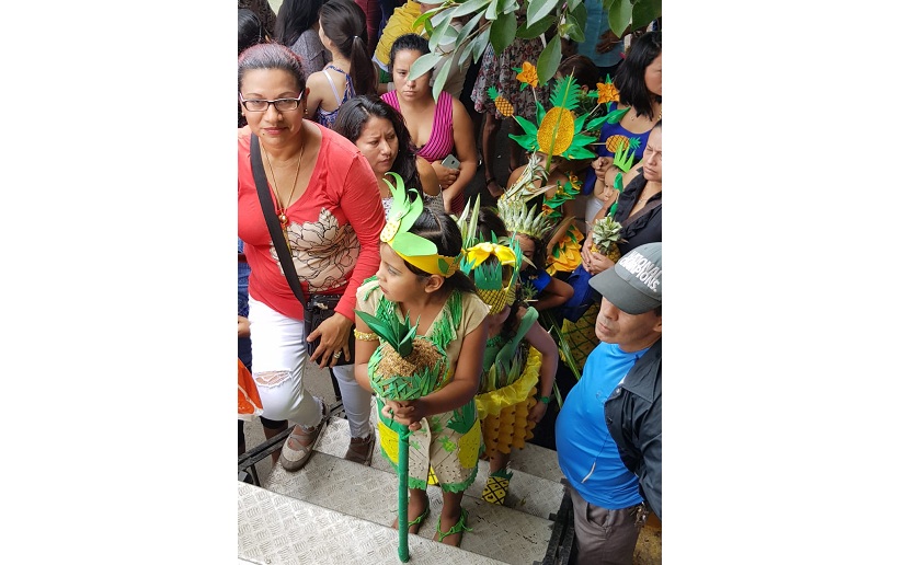 Alegre festival de la piña en Ticuantepe
