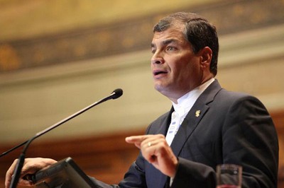 Correa anuncia que podría firmar acuerdo comercial con UE en 2014