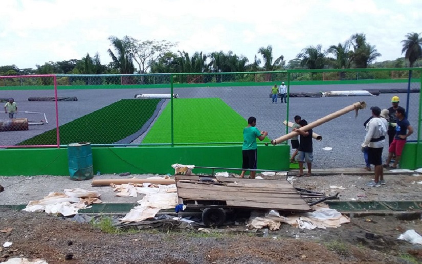 Estadio de fútbol en San Carlos ya tiene grama sintética