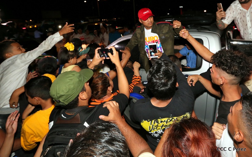 Pueblo nicaragüense recibe al tetracampeón Román “El Chocolatito” González