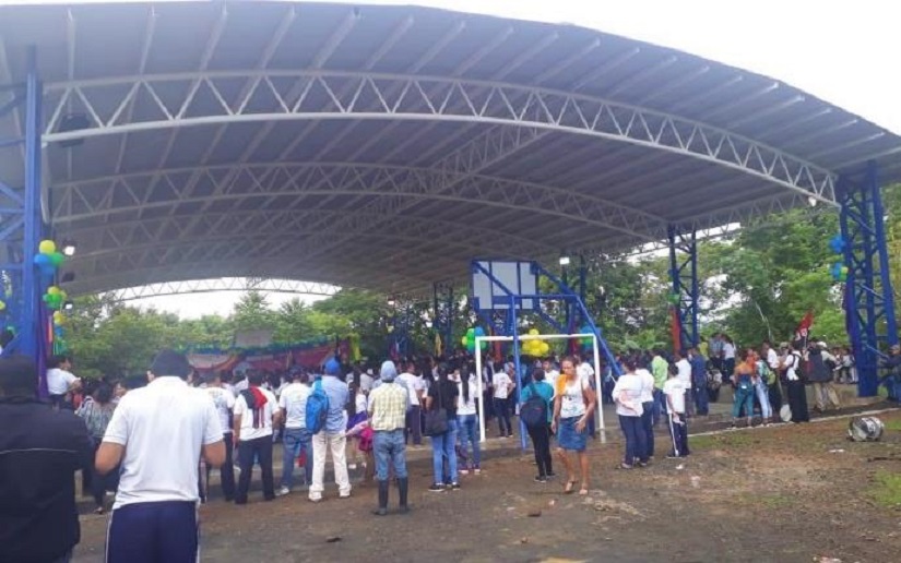 Inauguran cancha Deportiva multiusos en Río San Juan