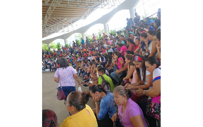 Costa Rica: Trabajadores se concentran en Villa Nelly
