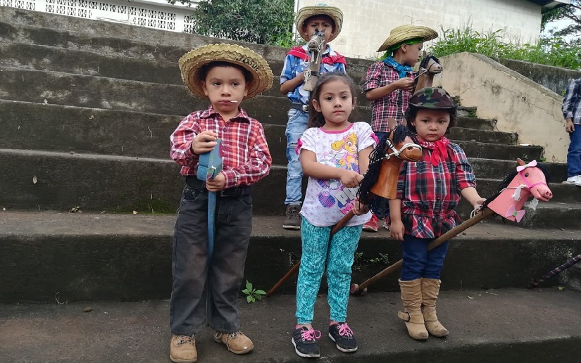 Hípica a Caballito de Palo en los 124 años de Diriamba