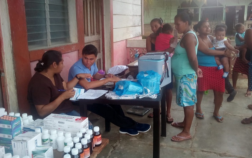 Realizan Feria de Salud en la comunidad de Bambana del municipio de Rosita