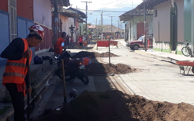 Granada mejora su alcantarillado y servicio de agua potable