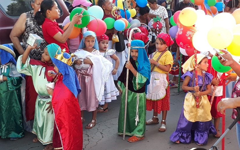 Granada: Niños se lucen en desfile de pastorelas