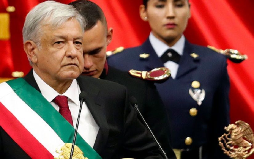 López Obrador asume la presidencia de México