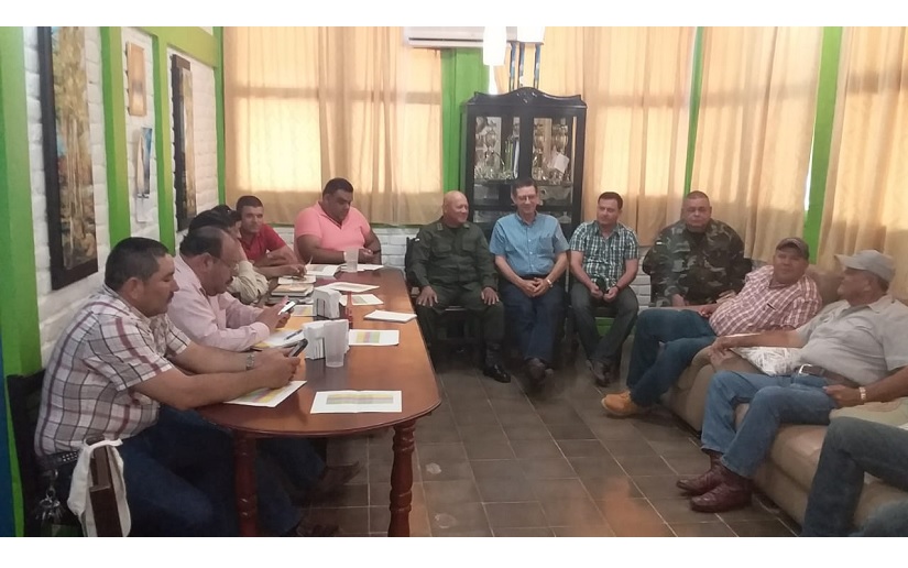 Ejército de Nicaragua participa en reunión con productores de Boaco