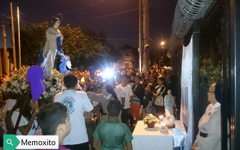 Católicos peregrinan con la imagen de la Purísima Concepción en Monseñor Lezcano