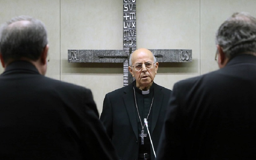  El Vaticano urge a las conferencias episcopales a reunirse con víctimas de abusos